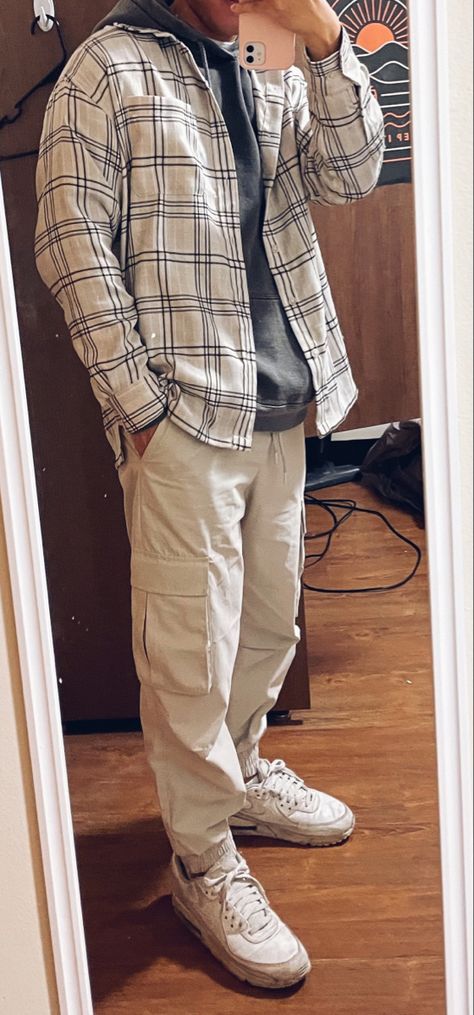 Outfit Inspo Cargo Pants Men, Men Fall Aesthetic Outfit, Flannel Man Aesthetic, Outfits For Men School, Teenage Male Outfits, Guys Fits Fall, Guys Fall Outfits Casual, Styles For Guys Outfits, Men Back To School Outfit