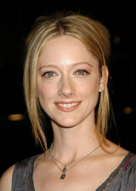 Judy Greer Cheryl Tunt, Judy Greer, Bra Cup Size, 27 Dresses, Arrested Development, Bra Cup, Attractive People, Hottest Celebrities, Cup Size