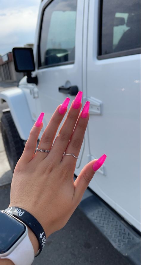 Hot Pink Coffin Nail Ideas, Coffin Hot Pink Nails, Pink Coffin Nail Ideas, Coffin Nail Ideas, Pink Coffin, Hot Pink Nails, Acrylic Nails Coffin Short, Acrylic Nails Coffin, Nails Coffin