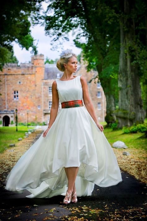 Scottish bride with castle in the background. Notice her tartan waist band on an all Scottish Wedding Dress, Plaid Wedding Dress, Budget Wedding Dresses, Tartan Wedding Dress, Scottish Wedding Dresses, Scottish Wedding Themes, Scottish Wedding Traditions, Scottish Weddings, Plaid Wedding