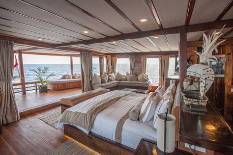 Komodo Dragons, Sailboat Interior, Lodge Design, Komodo National Park, Super Yacht, Beautiful Cabins, Private Yacht, National Park Photos, Komodo Dragon