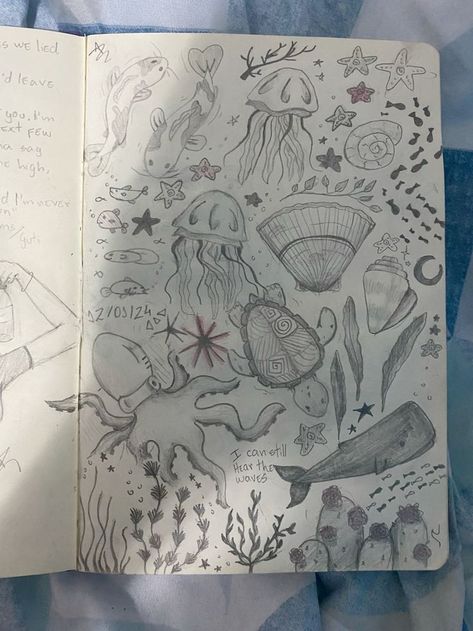 Under Sea Creatures, Paper Sea Creatures, Sea Creatures Sketch, Ocean Sketches, Class Doodles, Paintings Sketch, Mythical Sea Creatures, Sea Creatures Drawing, Drawings Inspo