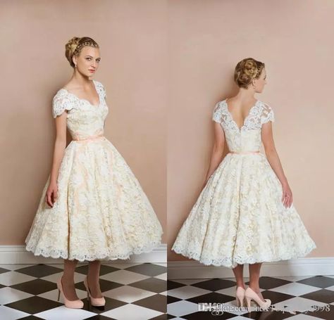 1950'S Tea Length Vintage Wedding Dresses V Neck Short Sleeve Light Champagne Bridal Gowns Custom Made Short Reception Dress Grecian Style Wedding Dresses Lace Wedding Dresses Vintage From H6118q7118y9998, $92.87| Dhgate.Com 50s Style Wedding Dress, Tea Length Wedding Dresses Lace, Short Sleeve Bridal Gown, Reception Dress Short, Retro Wedding Dresses, Short Bridal Dress, 50s Wedding, Short Lace Wedding Dress, Vestidos Retro