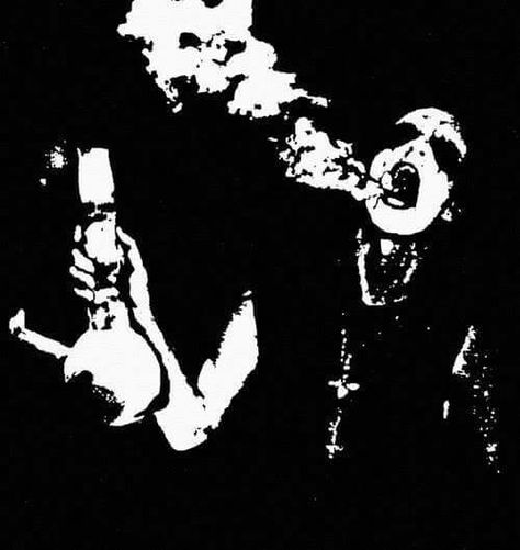 Darkthrone Creepy Core, Black Metal Art, Arte Grunge, Dark Grunge, Arte Obscura, Beautiful Dark Art, Scary Art, Black And White Aesthetic, White Aesthetic