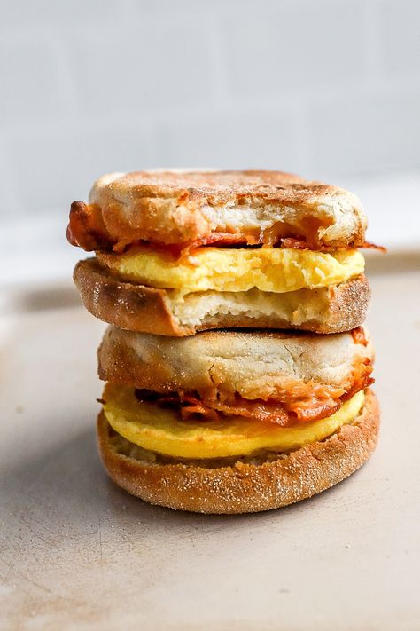 Breakfast Sandwich In Air Fryer, Sandwich In Air Fryer, Frozen Breakfast Sandwich, Frozen Breakfast Sandwiches, English Muffins Sandwich, Breakfast Sandwiches Frozen, Parmesan Truffle Fries, Air Fryer Breakfast, Different Types Of Bread