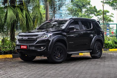 Permaisuri | American Racing Mojave with Chevrolet Trailblazer Chevrolet 4x4, Two Door Jeep Wrangler, Dr Car, Car Luxury, Toyota Fortuner, American Racing, Chevrolet Trailblazer, Fame Dr, Reference Photos