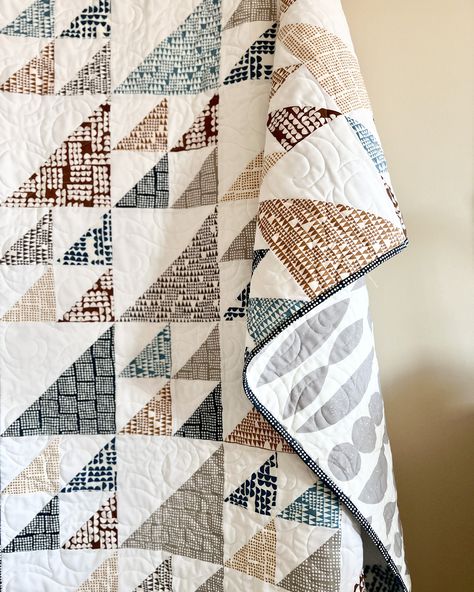 Neutral Colored Quilt, Quilts For Men Patterns, Organic Quilt, Neutral Baby Quilt, Low Volume Quilt, Two Color Quilts, Missouri Star Quilt Company, Half Square Triangle Quilts, Fat Quarter Quilt