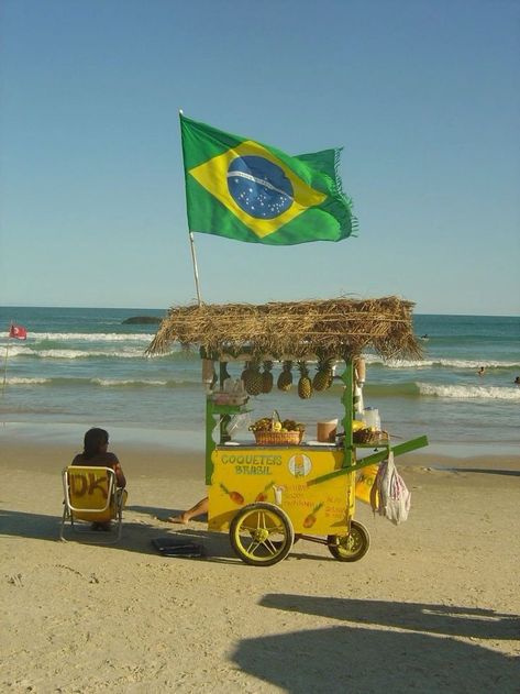 Brazil Profile Picture, Summer Vacay Aesthetic, Rio Brazil Aesthetic, Brazil Vision Board, Brazil Vacation Aesthetic, Brazil Travel Aesthetic, Brazil Summer Aesthetic, Brazil Asthetics, Brazilian Culture Aesthetic