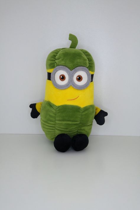 Plush toy of the Despicable me character  - Pepper Dave  Minion figurine. Minion in so cute veggie costume. Minion with two eyes. Soft toy, authentic by Jakala. Size - approx. 9 inch/ 23 cm NOTE- Pre-owned in good condition. The item may have some normal signs of wear on it. Please check pictures carefully to see its full condition as pictures are a part of item's description. I sell it as it is shown in photos. I sell it as is, loose item. Not suitable for children under 3y. Direct adult superv Dave Minion, Costume Minion, Minion Toy, Minion Characters, Horror Prints, Minions Love, Cute Minions, Birthday List, Minions Funny