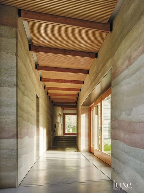 Rammed earth house hidden in the forested hills of Northern California Rammed Earth Homes, Rammed Earth Wall, Rammed Earth, Earth Design, Exposed Concrete, Zaha Hadid Architects, Earth Homes, Natural Building, Luxe Interiors