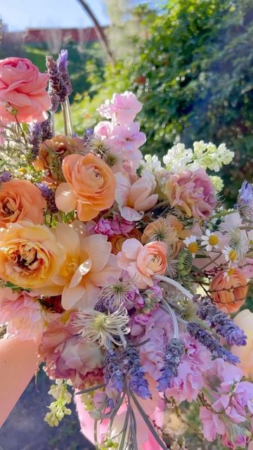 Happy Color Palette, Forest Landscaping, Boquette Flowers, Nothing But Flowers, Flower Therapy, Beautiful Bouquet Of Flowers, Wildflower Wedding, Flower Farm, Beautiful Bouquet