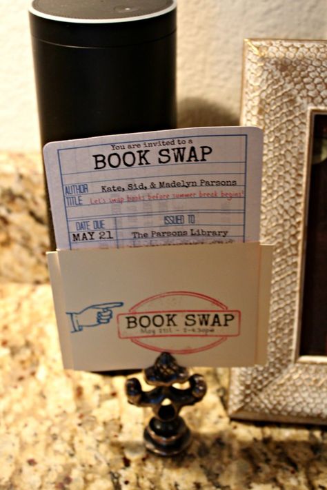 Book Swap Party, Book Exchange Party, Reading Spaces, Book Birthday Parties, Book Club Parties, Book Themed Party, Book Swap, Early Science, Swap Party