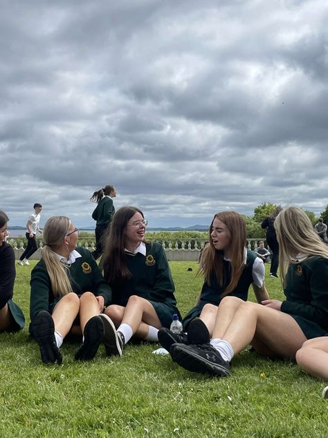 School Uniform Australia, All Girls School Aesthetic, English School Uniform, Australia School, Private School Uniforms, Uk School, Boarding School Aesthetic, School Core, Oscar Hairstyles