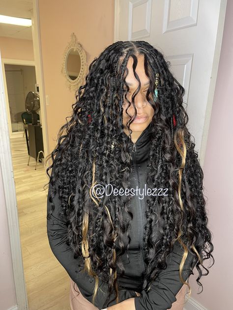 Layered Boho Locs, Jaded Braids With Bangs, Messy Boho Locs Black Women, Claw Clip Bohemian Braids, Bohemian Braids Claw Clip, Hair Color Orange, Protective Hairstyles For Natural Hair, Faux Locs Hairstyles, Cool Braid Hairstyles