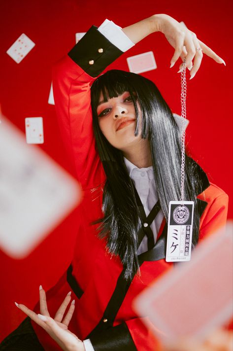 Cosplay Photoshoot Ideas Anime, Anime Photoshoot Ideas, Anime Kakegurui Yumeko, Cool Reference Photos, Anime Photoshoot, Yumeko Cosplay, Gambling Addict, Cosplay Photoshoot Ideas, Ych Poses