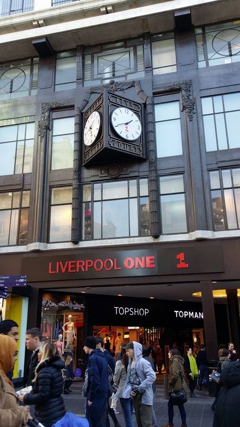 Liverpool One Shopping Centre in the heart of Liverpool. Uk Roadtrip, Road Trip Uk, Liverpool Town, Liverpool City Centre, Liverpool One, Liverpool History, Liverpool Uk, Liverpool Home, Liverpool City