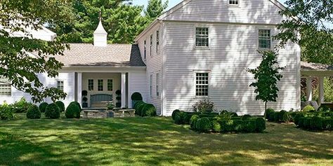 Farmhouse Facelift | Better Homes & Gardens Farmhouse Facelift, Farmhouse Fab, Farmhouse Reno, Farmhouse Exteriors, Casual Family Rooms, Restored Farmhouse, Cozy Cottages, Saltbox Houses, Exterior Inspiration