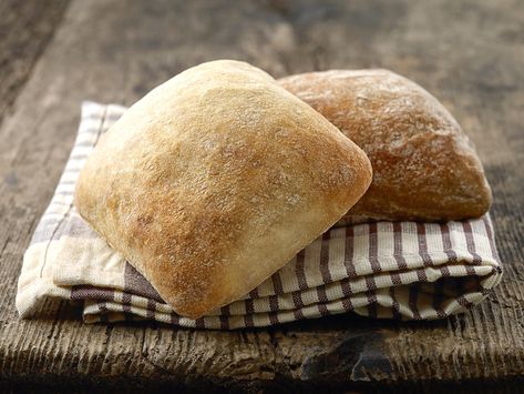 Classic Italian Ciabatta Recipe, Plus 8 Ideas for Using Ciabatta Bread Chibatta Bread Recipe, Chibatta Bread, Homemade Ciabatta Bread, Ciabatta Bread Recipe, Ciabatta Roll, Ciabatta Bread, Clam Recipes, Bread Serving, Cheese Sandwiches