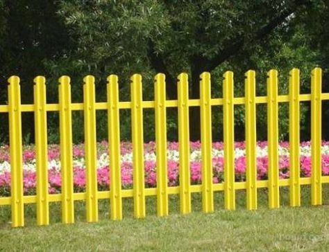 Colorful Painting Ideas for Fences Adding Bright Decorations to Yard Landscaping Colorful Fence, Fence Painting Ideas, Colorful Painting Ideas, Diy Fences, Painted Fences, Paint Chairs, Fence Painting, Wooden Fences, Playful Painting