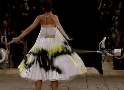 mcqueen i, robot Sculptural Dress, Manufacturing Machines, Robot Fashion, Robot Painting, Car Manufacturing, Alexander Mcqueen Savage Beauty, Shalom Harlow, Savage Beauty, Mcqueen Fashion