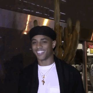 𝐊𝐈𝐒𝐒 𝐋𝐀𝐍𝐃. KEITH POWERS - SIXTY FIVE - Page 3 - Wattpad Keith Powers, Bryson Tiller, Blue Wallpaper Iphone, Black Actors, His Smile, Black Boy, How Big Is Baby, Black Excellence, Black Boys