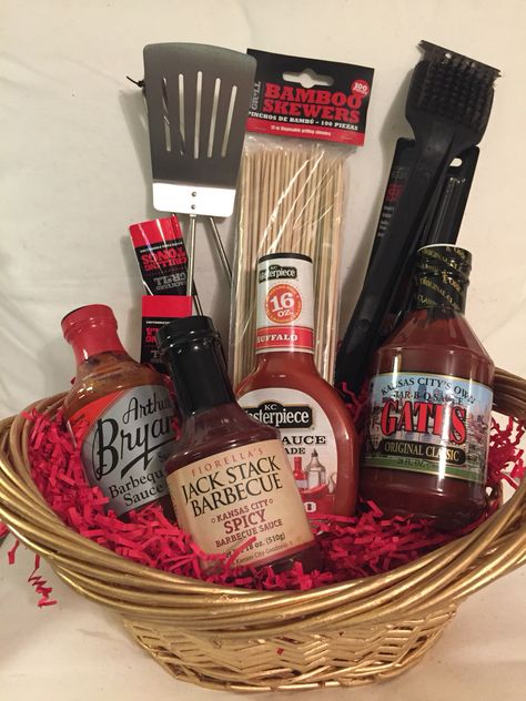 Kansas City BBQ gift basket. Bbq Prize Basket, Bbq Gift Basket Ideas, Bbq Gift Basket, Homemade Housewarming Gifts, Kids School Gifts, Gift Basket Diy, Kansas City Bbq, Basket Raffle, Retirement Party Themes