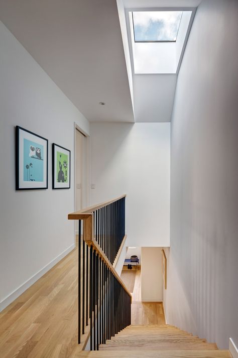 https://www.dezeen.com/2018/04/22/barker-freeman-design-office-bdfo-20th-street-house-renovation-extension-brooklyn/?utm_medium=email&utm_campaign=Daily%20Dezeen%20Digest&utm_content=Daily%20Dezeen%20Digest+CID_c5b6c2bec92f5d3430cb9ce8fc841a9c&utm_source=Dezeen%20Mail&utm_term=BFDO%20adds%20extensions%20and%20skylights%20to%20Brooklyn%20townhouse Wood Frame House, Skylight Design, Narrow House, Home Stairs Design, Lan Can, Street House, House Stairs, House Extensions, Staircase Design