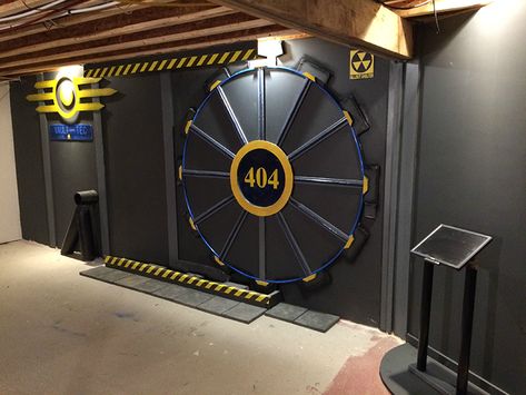 Man Builds a Functional ‘Fallout’ 404 Vault Door For His Basement Gaming Room Video Game Room Decor, Building A Basement, Vault Tec, Vault Doors, Door Wraps, Man Cave Basement, Video Game Rooms, Geek Decor, Safe Room