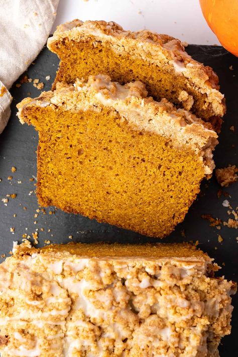 Pumpkin Streusel Bread Strussel Pumpkin Bread, Pumpkin Streusel Bread, Pumpkin Bread With Streusel Topping, Pumpkin Streusel, Pumpkin Cream Cheese Pie, Sweet Glaze, Pumpkin Spice Donut, Moist Pumpkin Bread, Pumpkin Bundt Cake