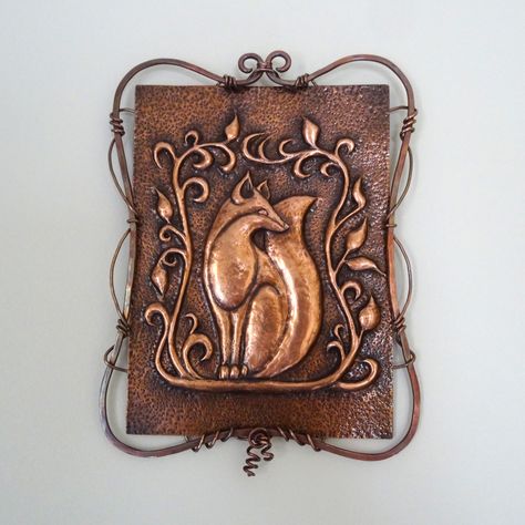 The fox panel I made needed a frame, so I wire-wrapped it.  Overall size is 5.75" x 7". Copper Embossing Ideas, Silo Art, Egg Carton Art, Copper Ideas, Copper Artwork, Dremel Crafts, Soda Can Crafts, Rose Gold Kitchen, Pewter Art