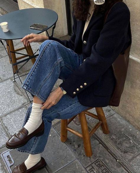 Corporate Baddie, Loafers Outfit, Paris Mode, Corporate Outfits, Mode Casual, School Looks, Outfit Trends, روتين العناية بالبشرة, Mode Inspo