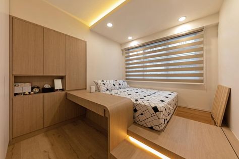 Check out this Contemporary-style HDB Bedroom and other similar styles on Qanvast.