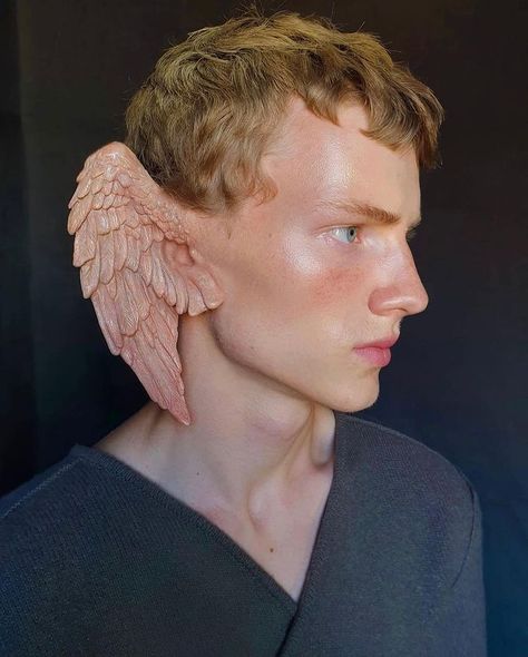 💥REPOST @noah.faun 💥 Angel Wings Prosthetics Ears (Backstage Pics + Sculpture) for "OUR GOD OF SORROWS" Coverstory for @heromag ~ Here some… Gastt Fashion, Prosthetic Makeup, 다크 판타지, Special Effects Makeup, Sfx Makeup, Poses References, Special Effects, Creature Design, Art Reference Photos