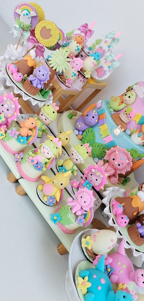 Egg Cake, Baby Rosa, Dino Birthday, Dino Party, Dinosaur Birthday Party, Birthday Themes, Dinosaur Party, Dinosaur Birthday, Bday Party