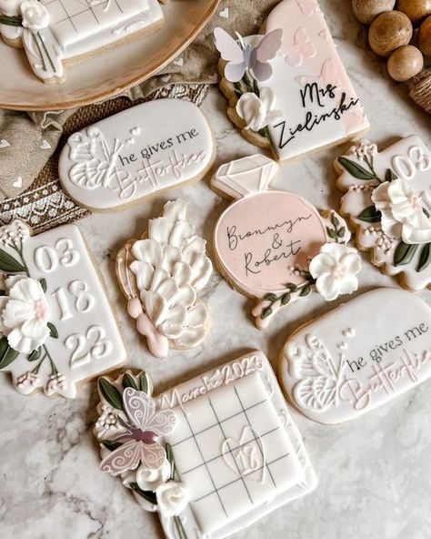 Bridal Shower Cookies Butterfly, Butterfly Theme Bridal Shower Cookies, Butterfly Wedding Cookies, Butterfly Bridal Cookies, Bridal Shower Theme Butterfly, Butterfly Bridal Shower Cookies, Bridal Shower Butterfly Theme, Butterfly Themed Bridal Shower Ideas, Butterfly Bridal Shower Ideas