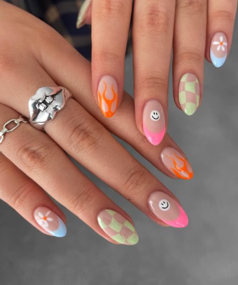 Mismatch Nails, Ibiza Nails, Colourful Nail, Mix Match Nails, Abstract Nails, Colourful Nails, Pastel Ombre, Ombre Acrylic Nails, Cute Summer Nails