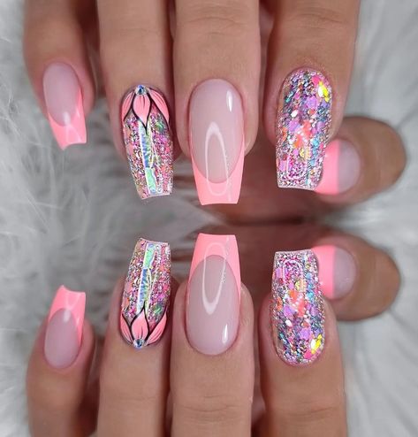 Pink Chrome Nails, Confetti Nails, Pink Glitter Nails, Fancy Nails Designs, Pretty Nail Art Designs, White Nail Designs, White Nail, Acrylic Nails Coffin Short, Pretty Nail Art