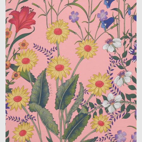 Shop the New Flora print wallpaper at GUCCI.COM. Enjoy Free Shipping and Complimentary Gift Wrapping. Tiger Decor, Gucci Flora, Flora Print, Silk Wallpaper, Water Based Stain, Luxury Wallpaper, Pink Paper, Italian Artist, Print Wallpaper