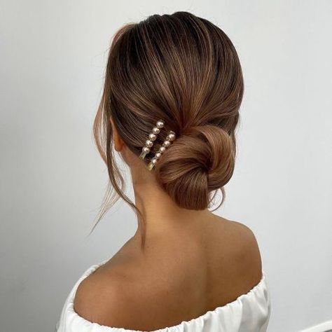 Low Bun with Pearl Barrettes Wedding Low Bun Short Hair, Straight Hair Updo Wedding, Wedding Updo For Straight Hair, Classic Updos For Medium Length Hair, Wedding Updo Low Bun, Wedding Hairstyles For Thinning Hair, Loose Low Bun Wedding Hair, Updo For Thinning Hair, Modern Updo Hairstyles