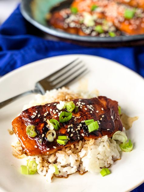 Mirin Recipe, Salmon Glaze Recipes, Salmon Soy Sauce, The Seasoned Mom, Salmon And Rice, Glazed Salmon, Cooking Salmon, Sweet Sauce, Cooking Show