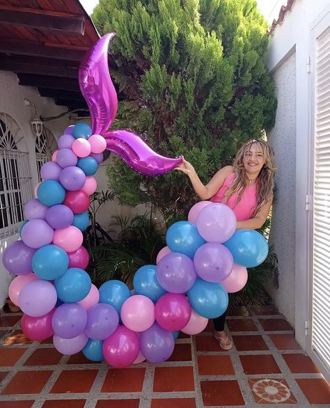 Mermaid Tail Balloon Arch, Diy Mermaid Tail, Mermaid Balloons, First Birthday Balloons, Mermaid Diy, Sea Birthday Party, Balloon Ideas, Little Mermaid Birthday, Mermaid Theme Birthday