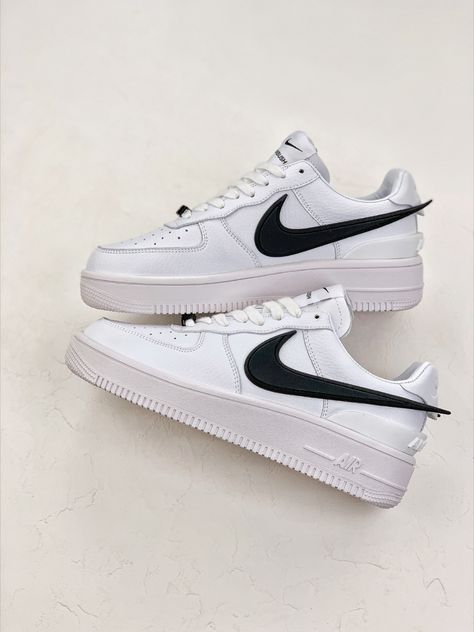 Nike Clothes Mens, Nike Clothes, Joker Wallpapers, Air Forces, Force One, Nike Air Force 1 Low, Air Force Ones, Air Force 1 Low, Nike Outfits