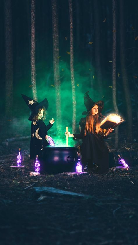 Mommy And Me Photo Shoot Halloween, Mom Daughter Witch Photoshoot, Mother Daughter Halloween Photo Shoot, Family Witch Photoshoot, Witch Shoot, Halloween Styled Shoot, Spooky Shoot, Spooky Woods, Spooky Photos