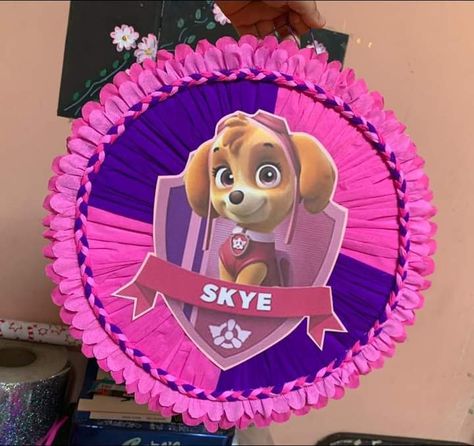 Circle Pinata, Round Pinata, Piñata Ideas, Diy Pinata, Cute Birthday Gift, Oval Frame, Paw Patrol, Birthday Theme, Party Decorations