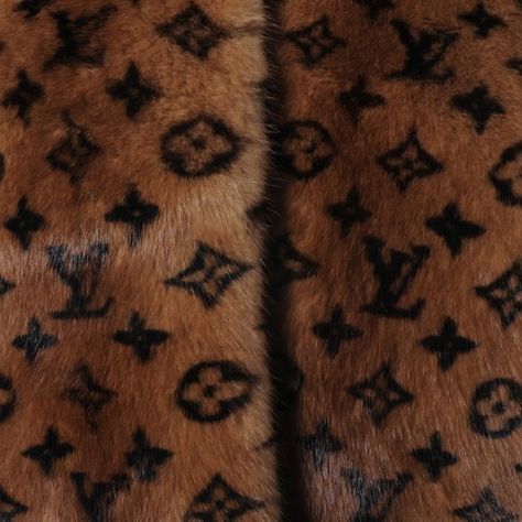 Louis Vuitton Outfit, Brunette Aesthetic, Boujee Aesthetic, Gold Aesthetic, Fur Scarf, Brown Aesthetic, The Villain, Mode Vintage, Old Money