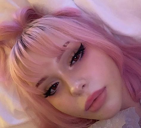 Pink Egirl Makeup, Egirl Eye Makeup, Egirl Makeup Soft, Pink Egirl, E Girl Makeup, Ruining My Life, Egirl Makeup, Vampire Makeup, Fairy Makeup