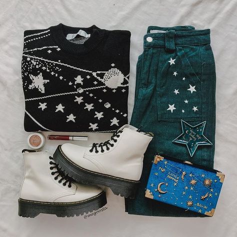 Stars On Jeans, Cute Colorful Outfits, Upcycle Clothes Diy, Future Outfit, December 31, Hippie Outfits, Really Cute Outfits, Be Better, Looks Vintage