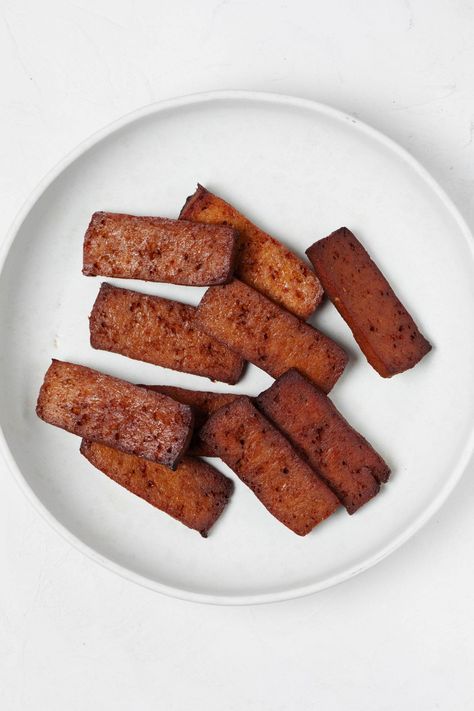 Baked Smoky Tofu Tempeh Marinade, Vegan Blt Sandwich, Soy Sauce Rice, Simple Marinade, Tofu Marinade, Breakfast Sides, Grain Bowls, Dried Peppers, Marinade Sauce