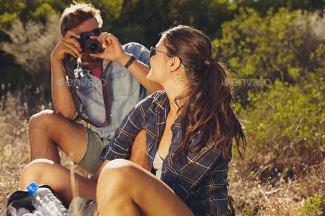 Man Taking Picture Of Woman, Boyfriend Taking Pictures Of Girlfriend, Couples Taking Pictures, Trip Couple, Boyfriend Type, Woman Hiking, Couple Sitting, Makeup Wallpapers, Future Vision