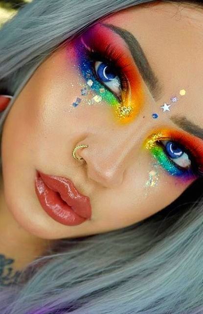 Pride Make Up Looks, Rainbow Halloween Makeup, Lgbtq Makeup Ideas, Gay Pride Makeup, Pride Costume, Makeup Ideas Natural Brown, Colorful Makeup Looks, Carnaval Make-up, Pride Ideas